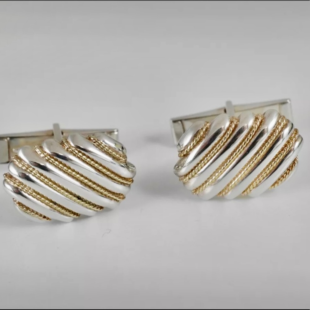 Tiffany & CO. Sterling Silver& 18K Gold Cufflinks